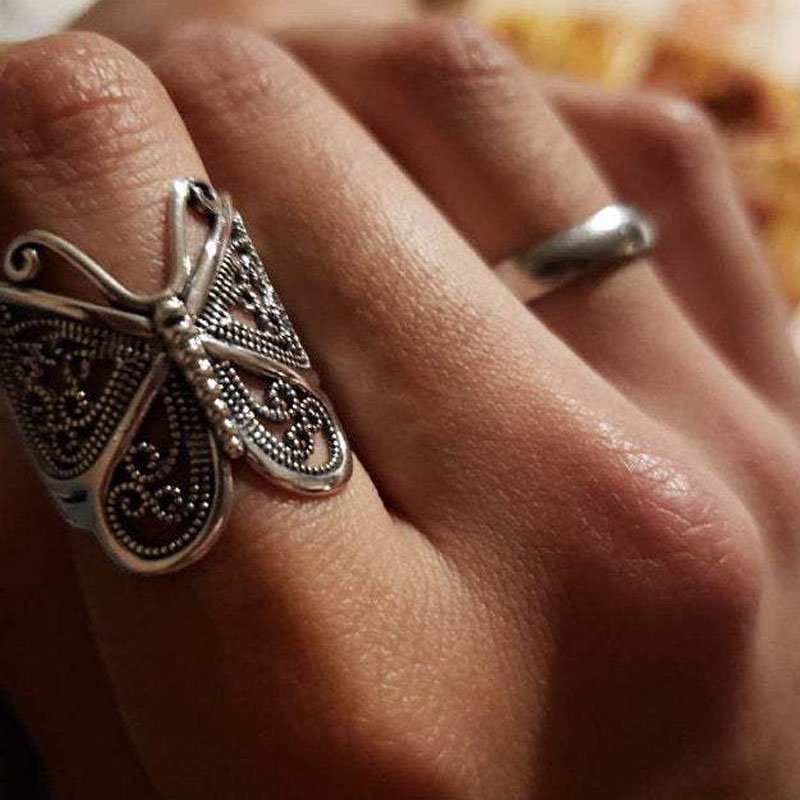 Retro Carved Butterfly Women Ring